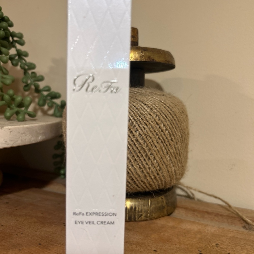 REFA - Expression Eye Veil Cream - Full Size - 0.7oz/20ml - New in Box, Sealed.
